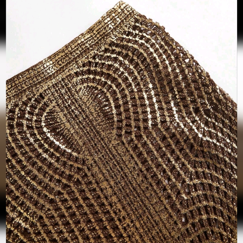 Elegant Knotted Crochet Lace Overlay Embroidered Golden Foil A-Line Skirt - Picture 7 of 12